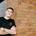 Pemain Brasil berdarah Italia, Joao Ferrari musim kompetisi Liga 1 2025/26 resmi berjersey Serdadu Tridatu. Pemain belakang dengan tinggi 190 cm ini diperkenalkan manajemen Bali United pada Selasa (24/6/2025). (Foto: BUTD)