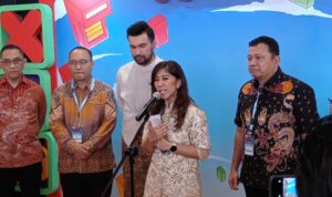 Menteri Komunikasi dan Digital RI, Meutya Hafid saat menyampaikan kepada pers terkait pertumbuhan gim di Indonesia yang tidak hanya sebagai pasar potensial tetapi juga sebagai rumah inovasi dan kreativitas global. (Foto: djo)