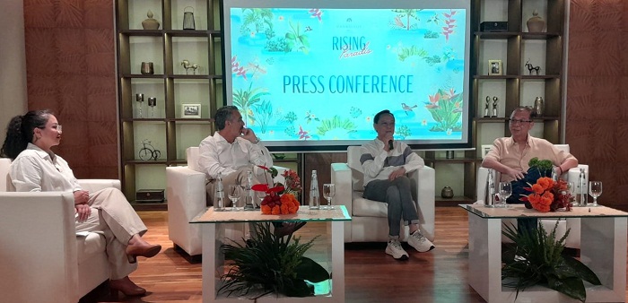 Presiden Direktur PT Surya Semesta Internusa Tbk Johannes Suriadjaja (tengah) saat memberikan penjelasan kepada pers terkait keberadaan Paradisus Bali yang baru saja selesai direnovasi, Sabtu (16/5/2026) (Foto: djo)