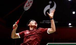 Muhammad Zaki Ubaidillah menjadi penentu kemenangan tim bulu tangkis putra Indonesia atas Malaysia di perempat final Asian Games 2026, Selasa (22/9/2026) malam (Foto: X/Badminton)