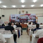 Armand Setiawan Wulianadi (tengah) akhirnya terpilih kembali sebagai Ketum FORKI Bali 2026-2030 saat Musprov FORKI Bali di Ruang Rapat KONI Bali, Sabtu (5/9/2026) (foto: djo)